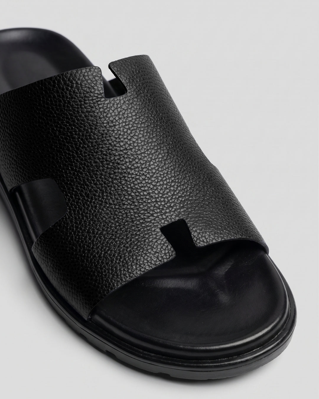 MK H-style Leather Slipper BLK