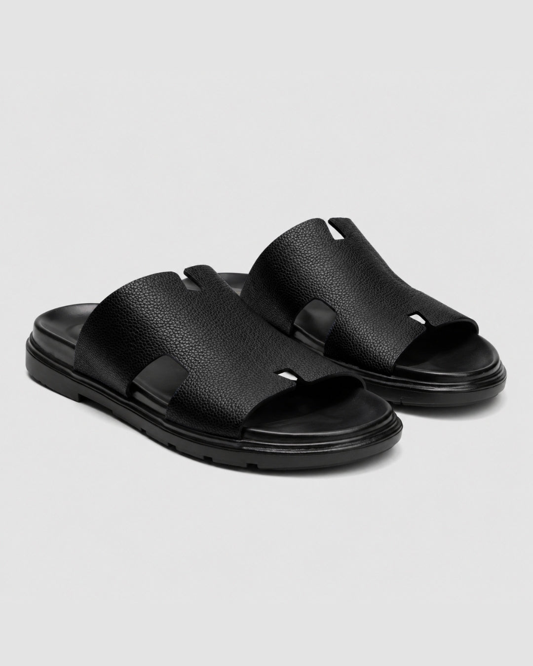 MK H-style Leather Slipper BLK Main image