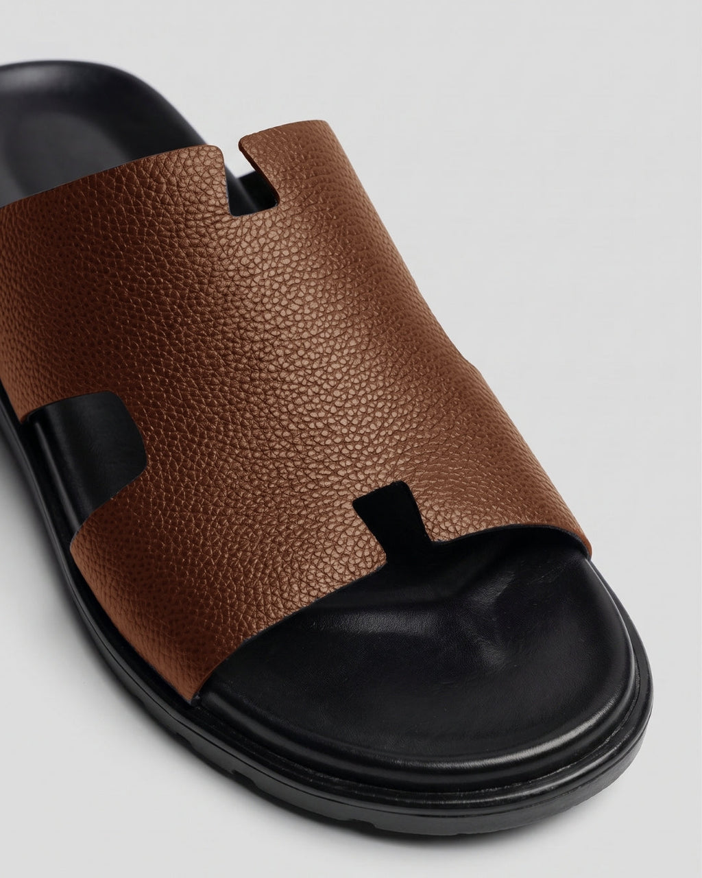 MK H-style Leather Slipper BRN